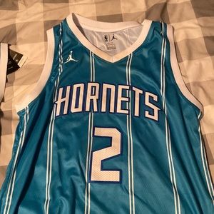 Lamely ball jersey size large